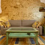 Noah House Center - Historic Center דירה